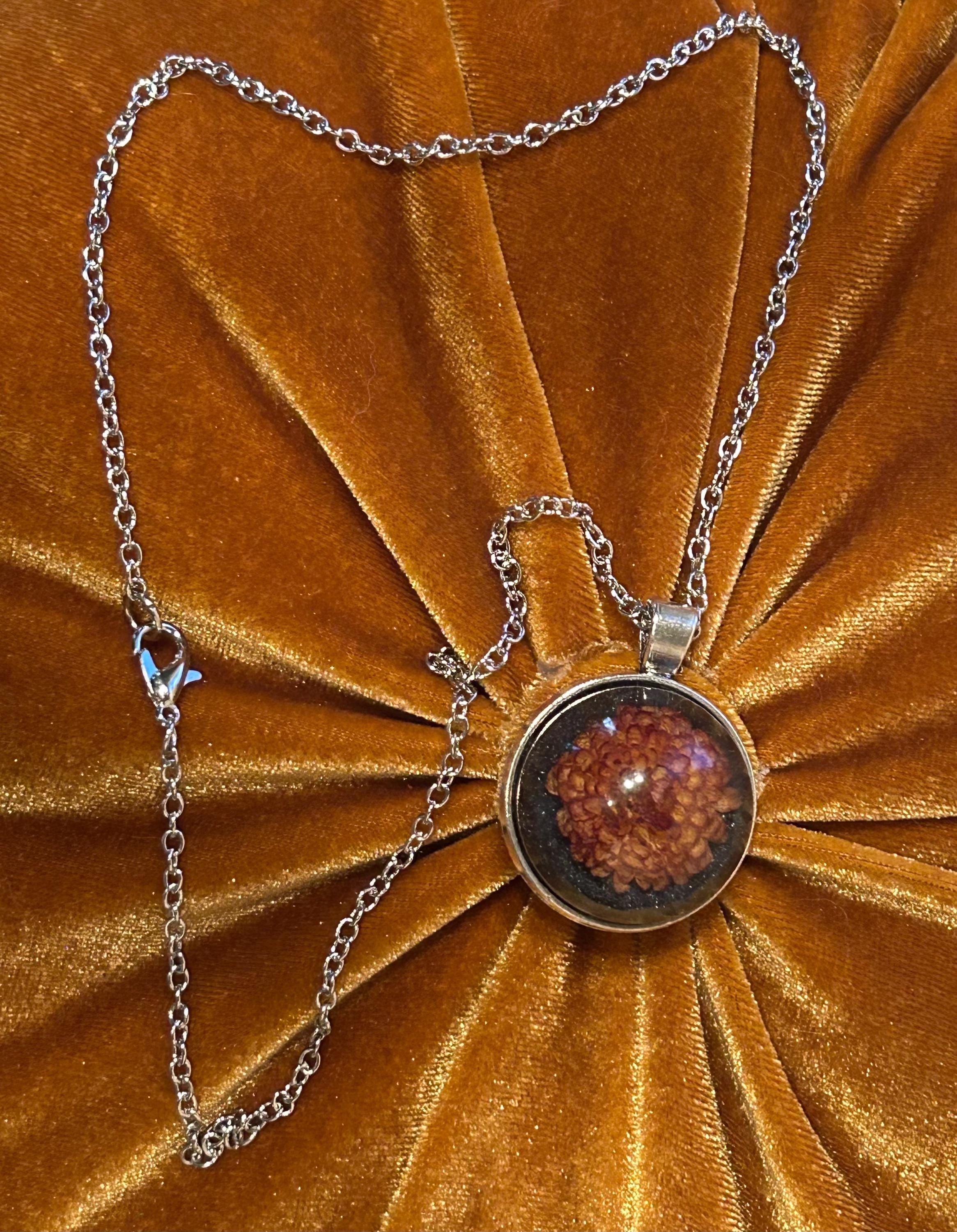Mum’s the Word Necklace – Real Flower Resin Pendant Jewelry
