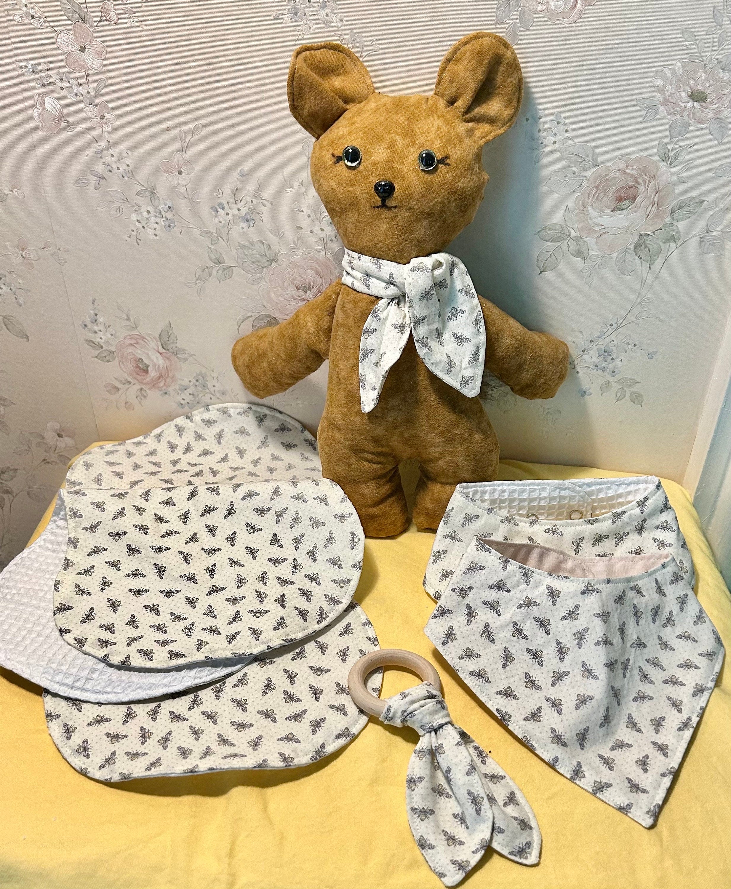 🐝 Bee Baby Gift Set – Neutral Baby Shower Gift