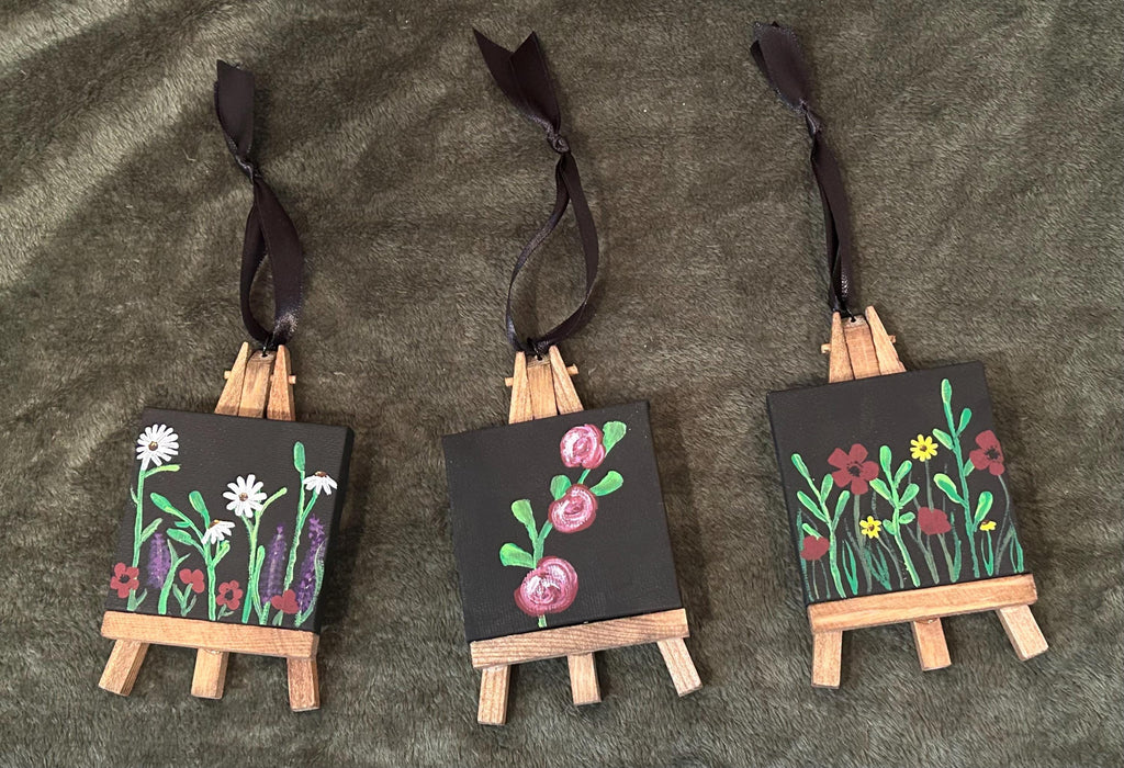 Hand-Painted Canvas & Easel Ornaments – Floral & Abstract Holiday Art