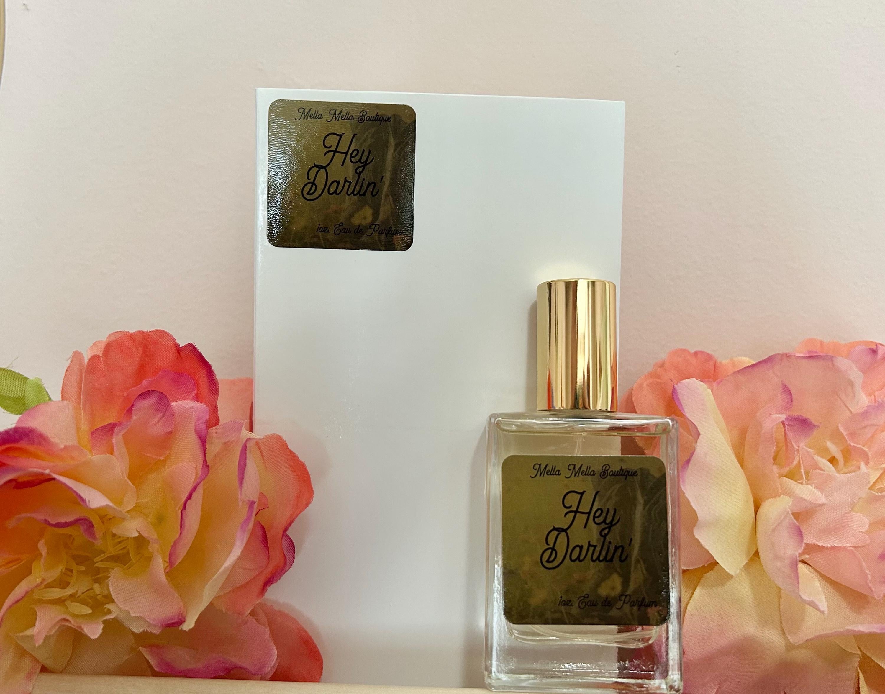 Hey Darlin’ Eau de Parfum – Sweet, Sultry & Woodsy Androgynous Fragrance