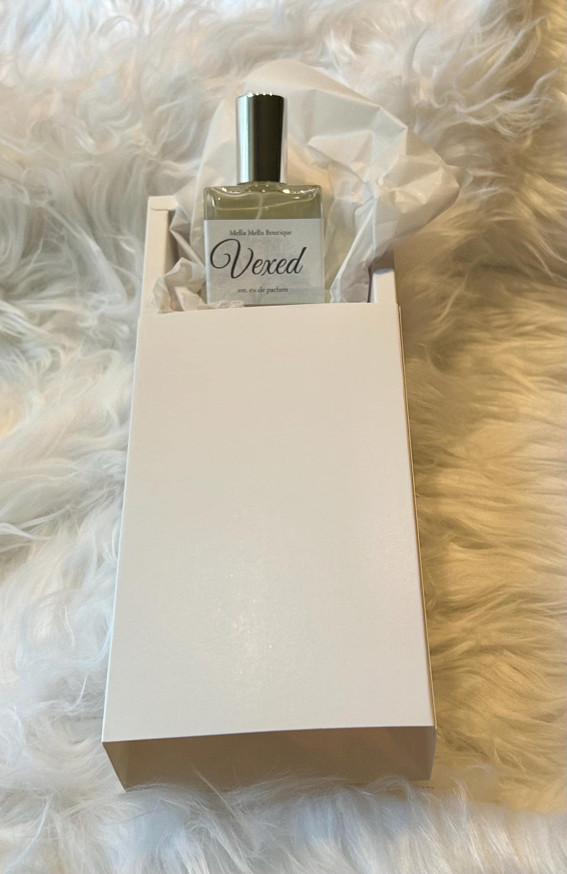 Vexed Eau de Parfum – Fresh, Alluring Floral Water Blossom Fragrance