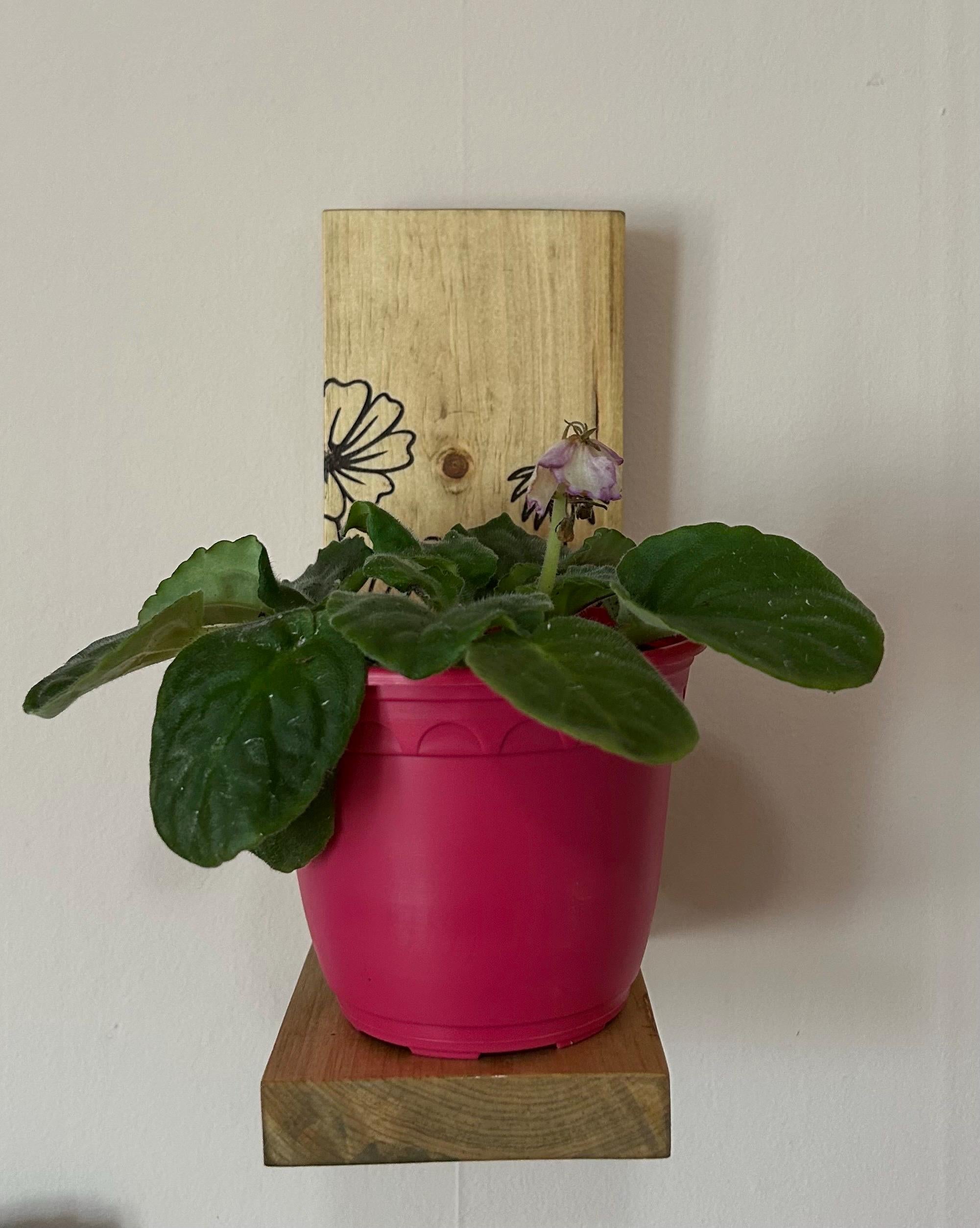 Boho Flower Decor – Handcrafted Pine Wood Shelf & Bud Vase Set