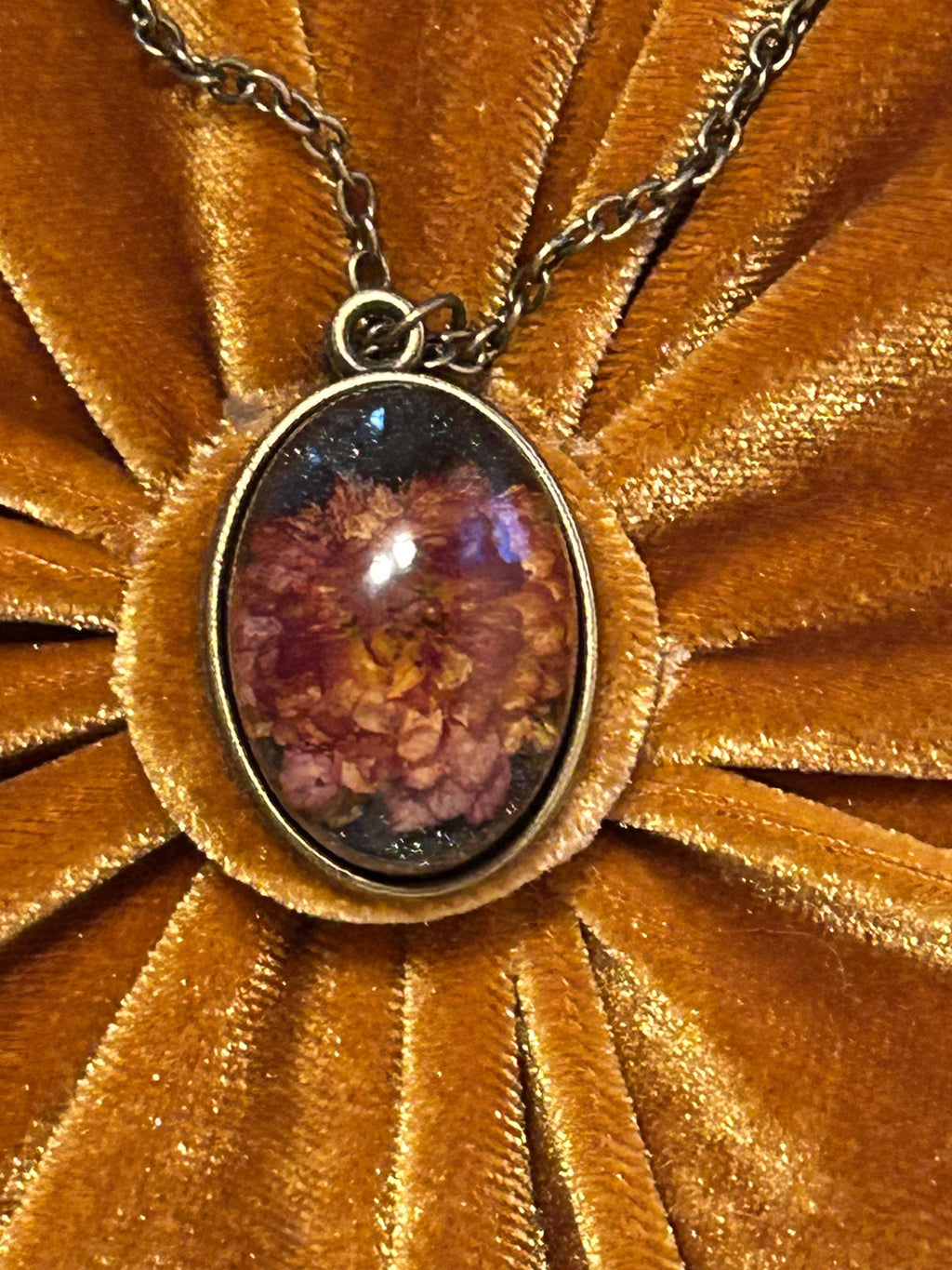 Mum’s the Word Necklace – Real Flower Resin Pendant Jewelry