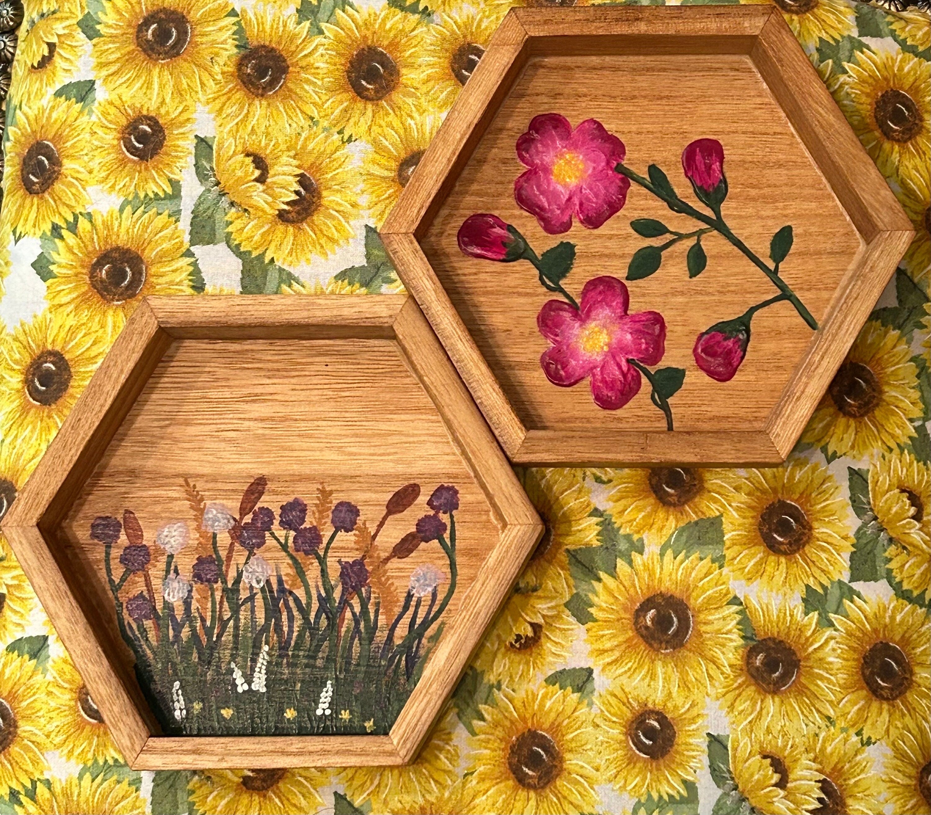 Hand-Painted Honeycomb Tray & Wall Art – Roses or Wildflowers