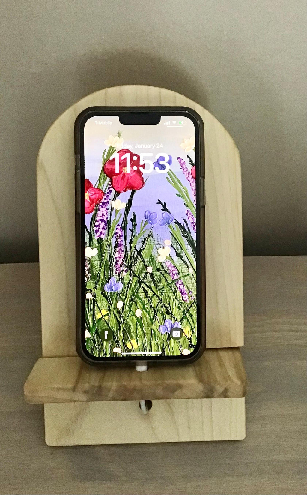 Poplar Wood Phone Stand – Handcrafted Natural Wood Phone Holder