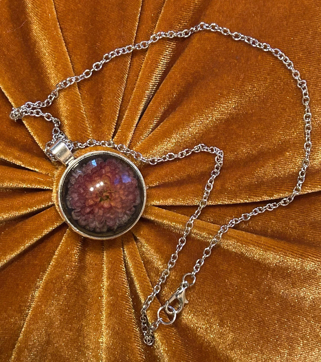 Mum’s the Word Necklace – Real Flower Resin Pendant Jewelry