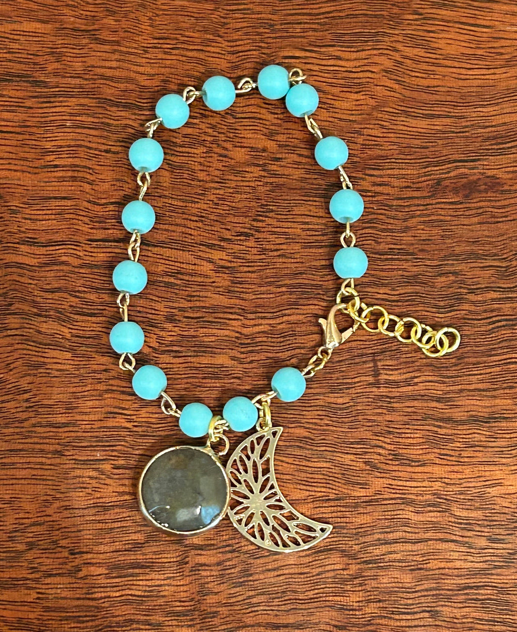 Floral Moon Charm Bracelet – Sky Blue Beaded Bracelet with Labradorite