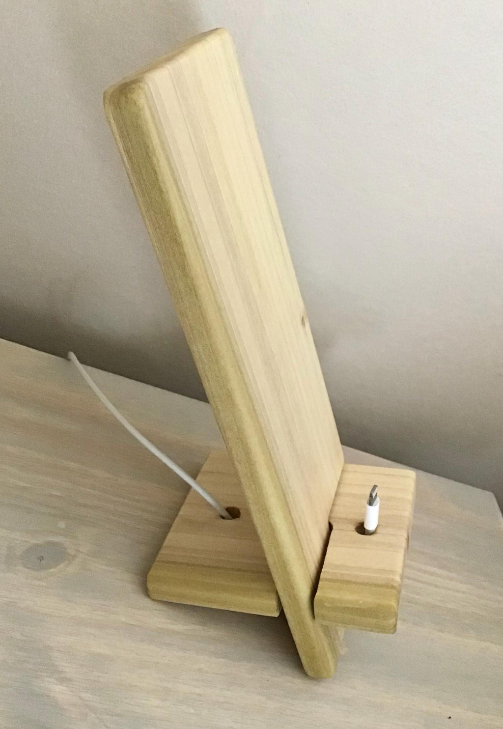 Poplar Wood Phone Stand – Handcrafted Natural Wood Phone Holder