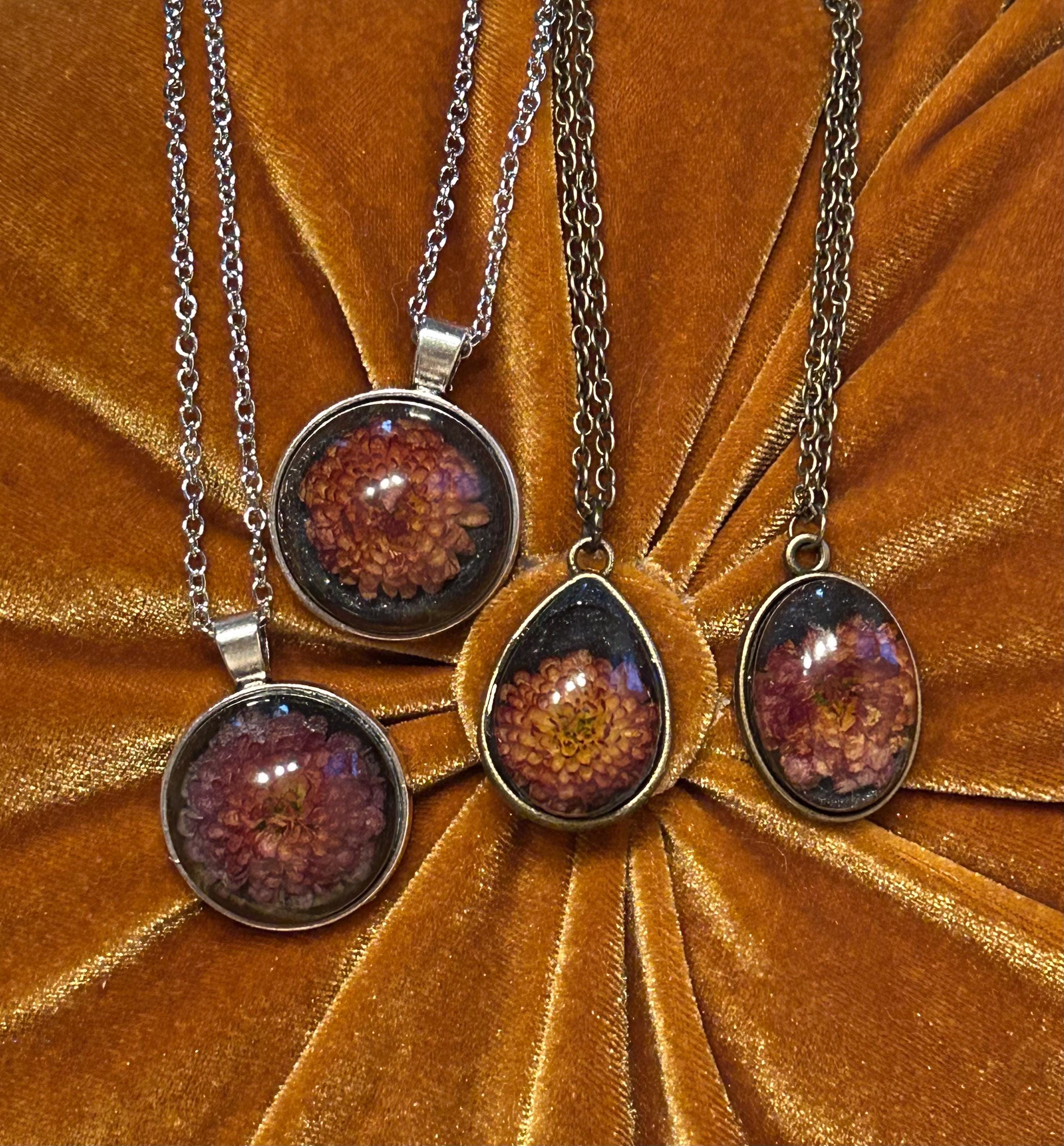 Mum’s the Word Necklace – Real Flower Resin Pendant Jewelry