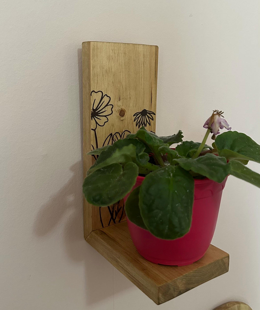 Boho Flower Decor – Handcrafted Pine Wood Shelf & Bud Vase Set